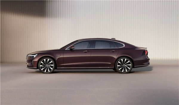换上XC90同款格栅 新款沃尔沃S90官图发布：预计售价40万