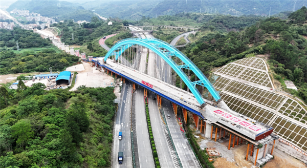 跨度达180米！国内在建高铁最大跨度系杆拱主体完工